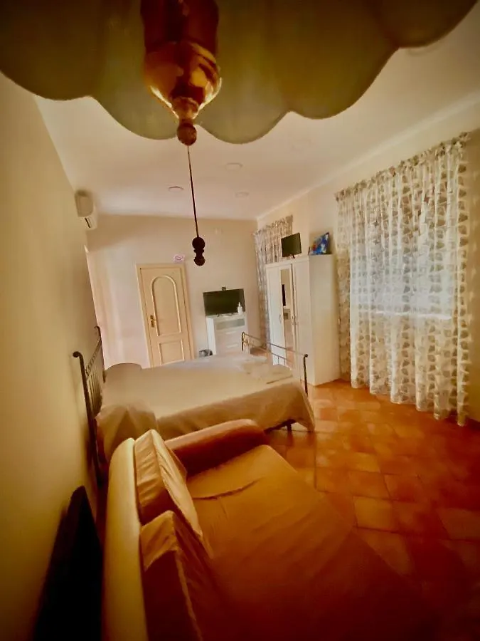 Casa Di Nonna Mia contacts